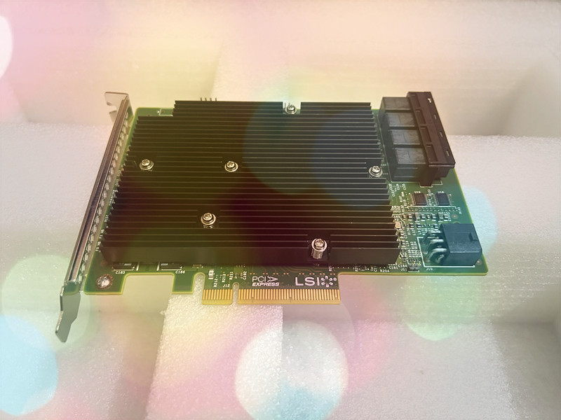 LSI SAS 9300-16i RAID-controll - Lsi 9300 16I Hba It Mode recensie en prijs